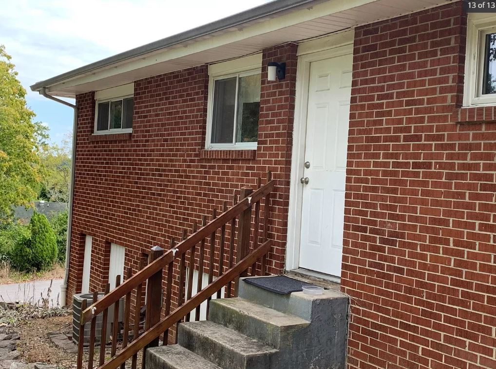 Building Photo - 301 Wygoda Cir