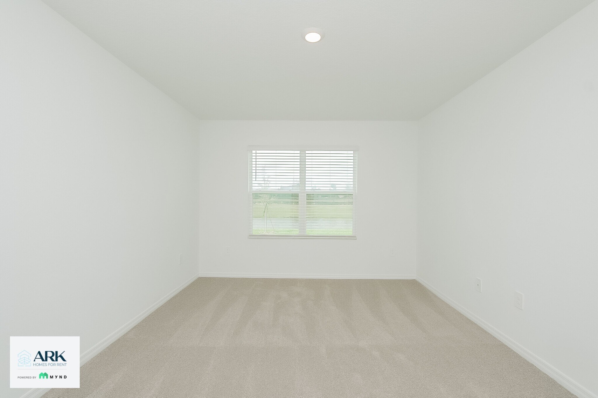 Building Photo - 17305 Reserva Dr