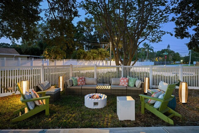 Building Photo - 13478 98th Ave