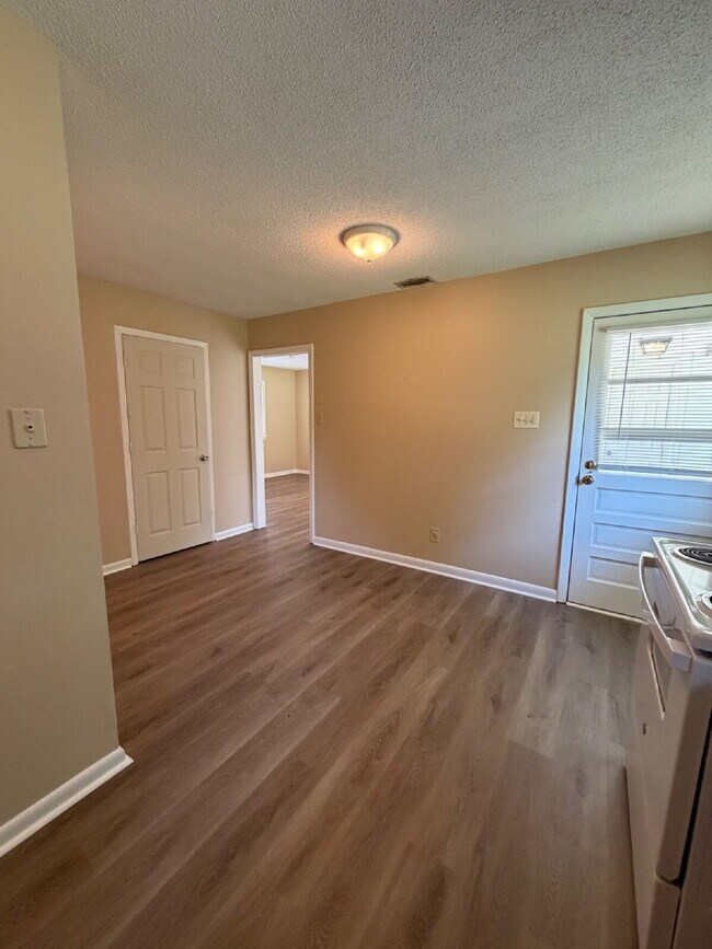 Building Photo - 2 BR | 1 BA Apartment in Goldsboro! ALL utilities included Electric | Water | Trash | Lawn Care *...