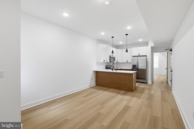 Building Photo - 2223 N 22nd St
