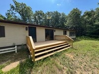 Building Photo - 2995 S Pine Ave