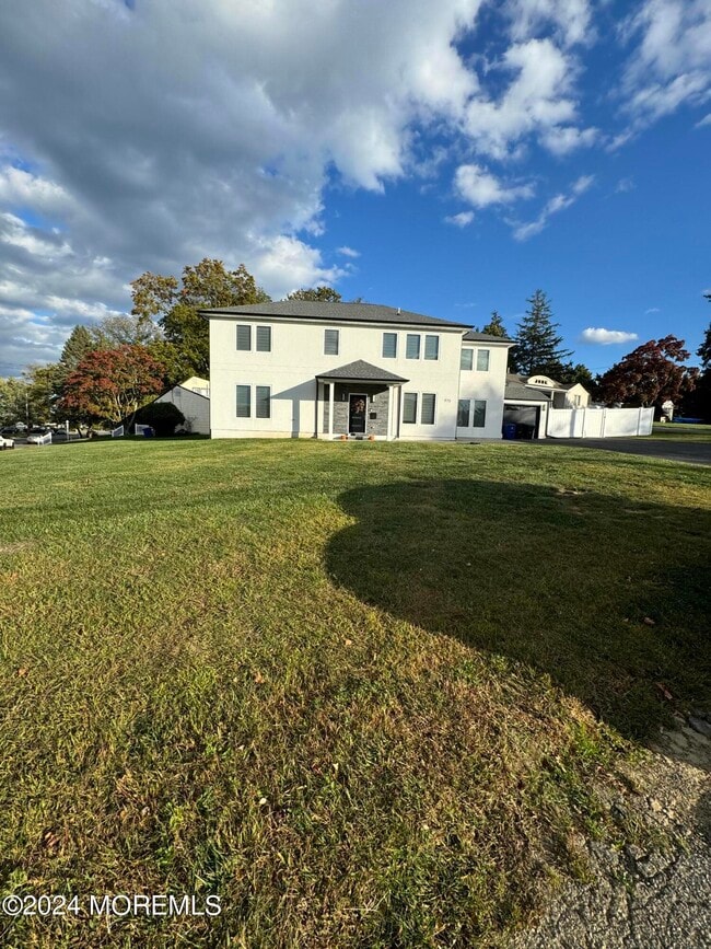 Building Photo - 975 Van Ct Ave