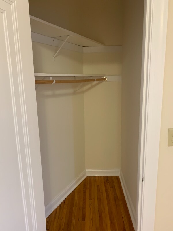 Building Photo - 145 S Chatsworth St