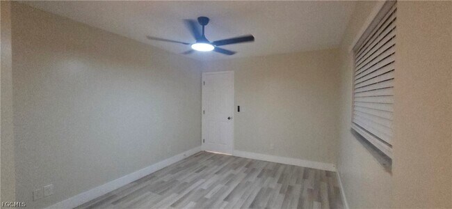 Building Photo - 1019 SE 12th Terrace