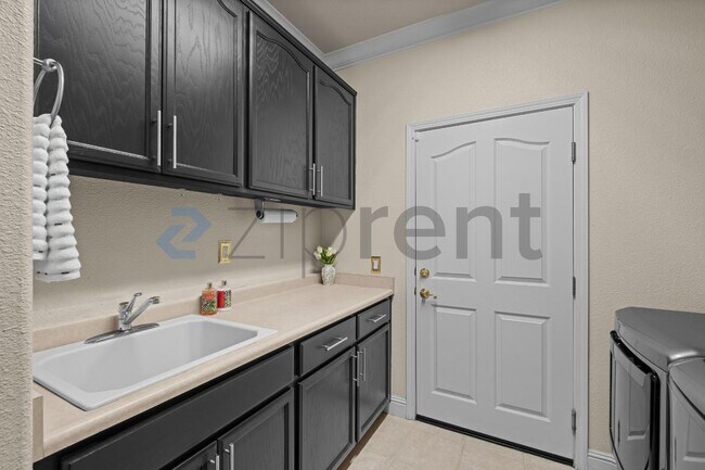 Building Photo - 316 Burr Knot Way