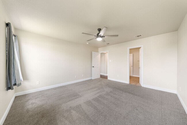 Building Photo - 3 Bedroom/2 Bedroom Highland Farms Subdivi...