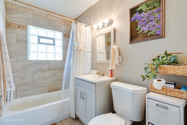 Building Photo - 11248 193rd St