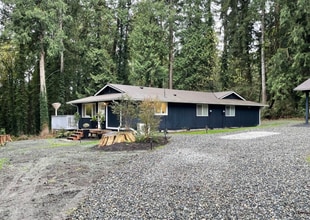 Building Photo - Modern Woodland Retreat in the Heart of Gig Harbor