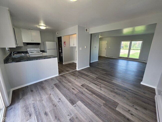 Building Photo - 3829 Biscayne Rd