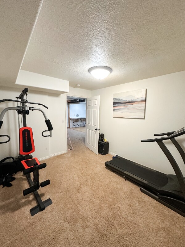 Building Photo - 462 E Pine View Dr