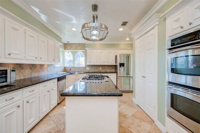 Building Photo - 8906 Herts Rd