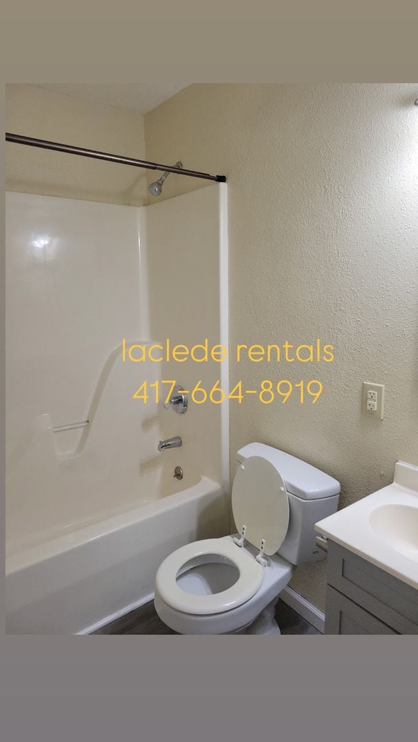 Building Photo - SPRING SPECIAL $850 RENT FOR THE 1ST MONTH !!!!!!