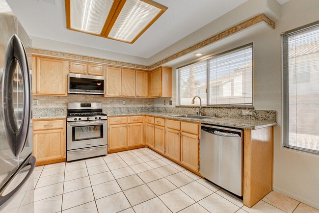 Building Photo - 8621 Sierra Cima Ln