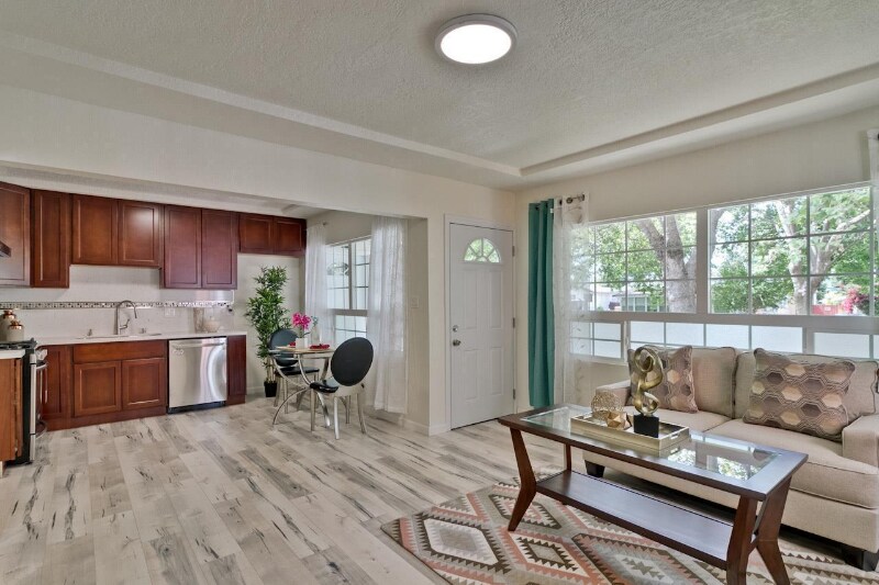 Building Photo - 21214 Montgomery Ave