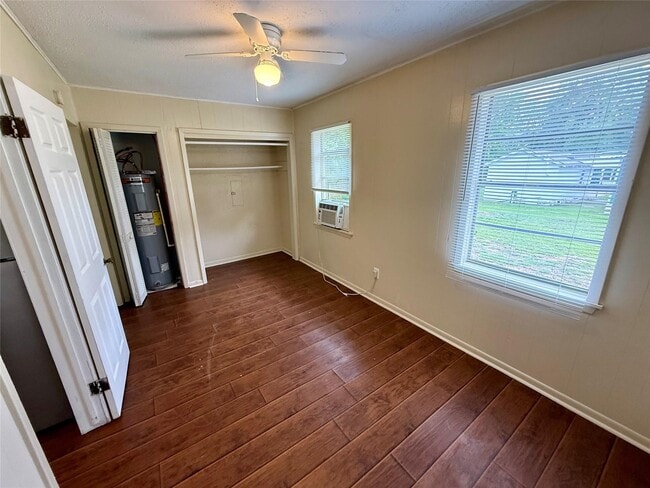 Building Photo - 519 McGuire Ln