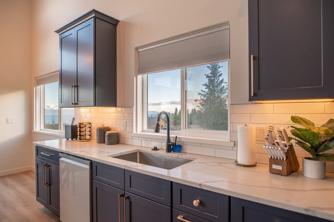 Building Photo - 833 Linstrang Wy