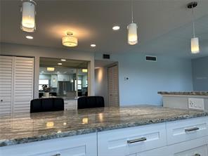 Building Photo - 12500 Capri Cir N