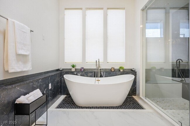 Building Photo - 9233 Canyon Mesa Dr