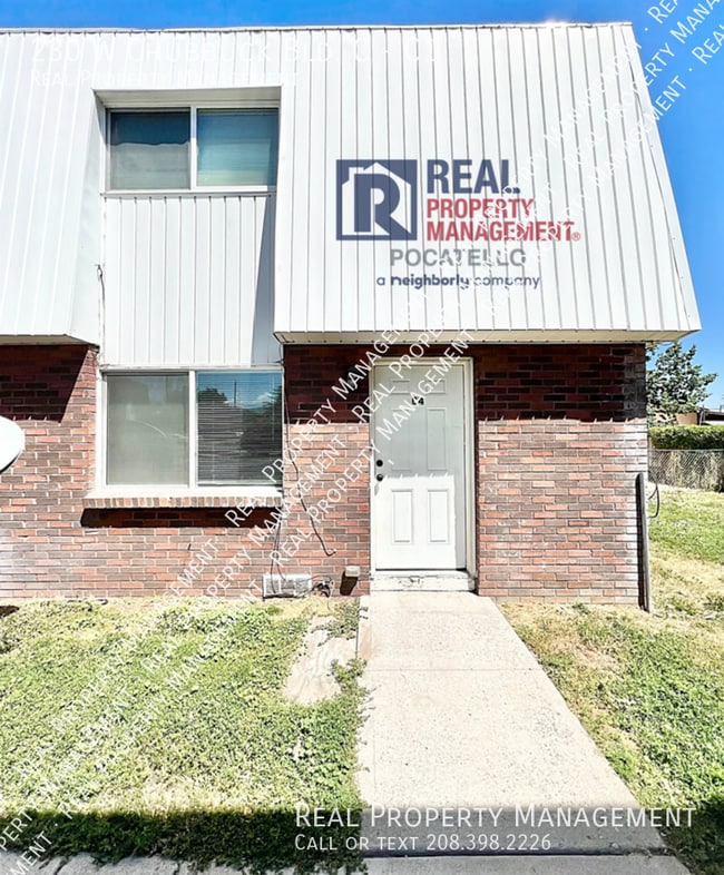 Building Photo - 230 W Chubbuck Rd