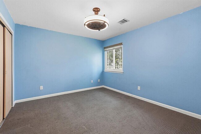 Building Photo - 1109 Traci Michelle Dr
