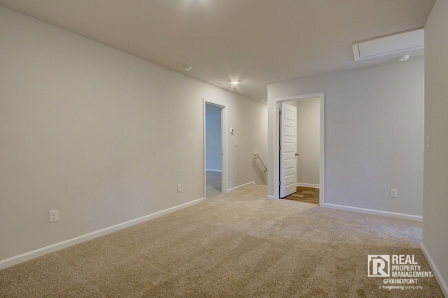 Building Photo - 169 Fern Brg Dr