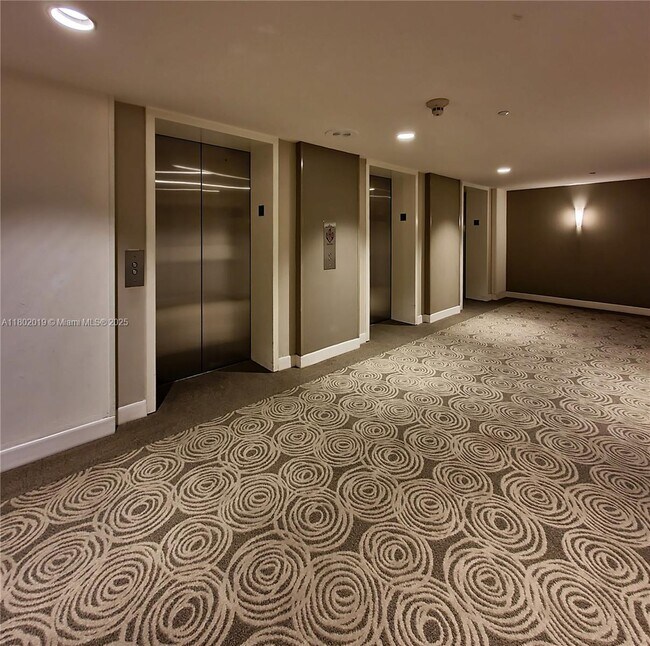 Building Photo - 2333 Brickell Ave