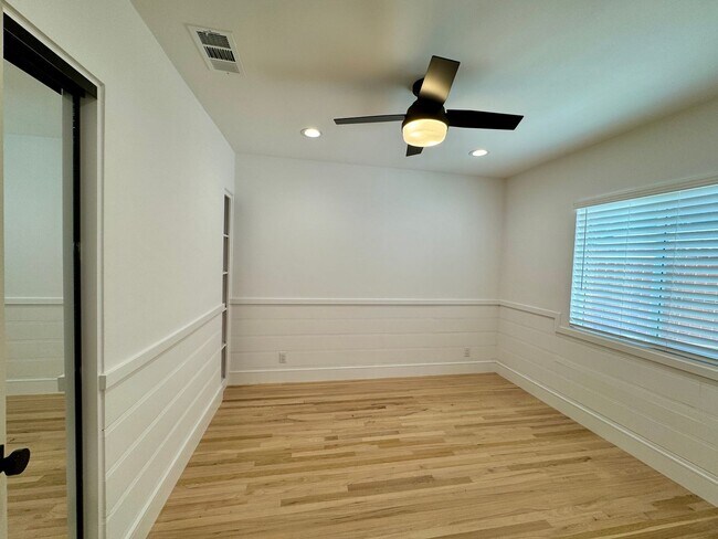 Building Photo - Turnkey Home