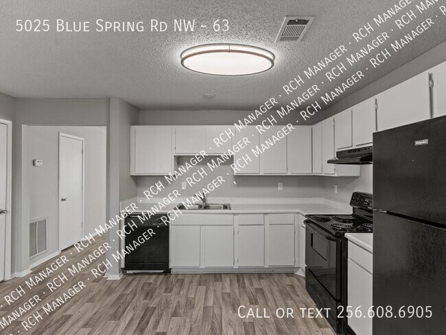 Building Photo - 5025 Blue Spring Rd NW