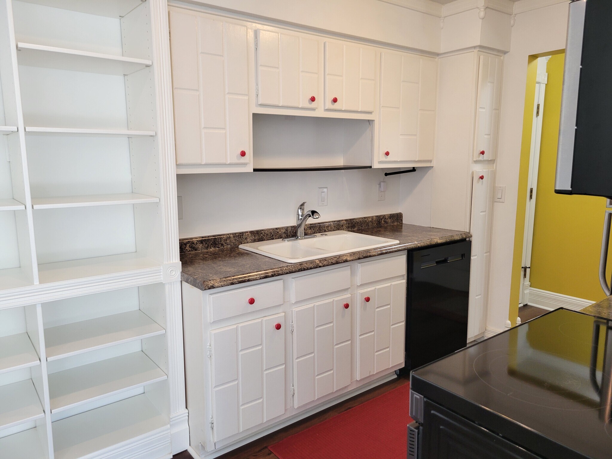 Sink, Garbage Disposal & Dishwasher - 4575 W 80th Street Cir