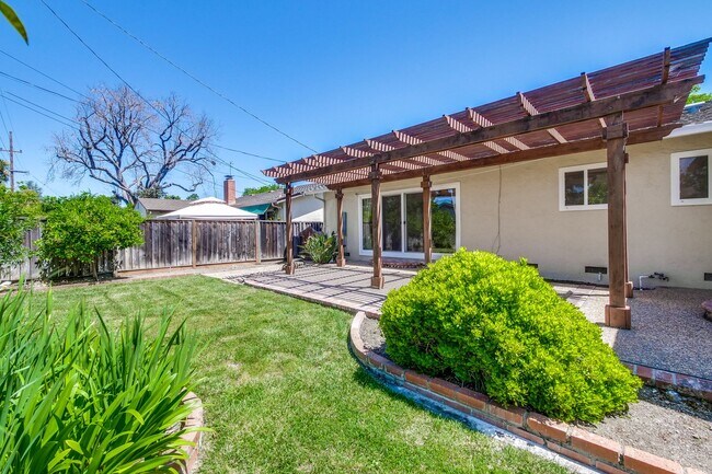 Building Photo - Charming Updated 4 Bedroom Home in Santa Clara with Expansive Backyard and Fruit Trees.