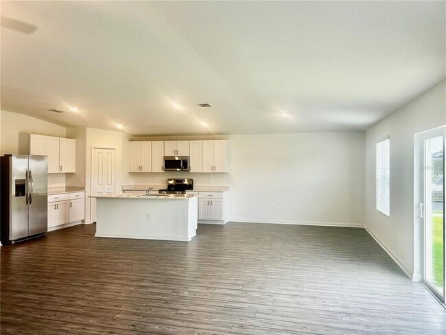 Building Photo - 8432 SW 41st Cir