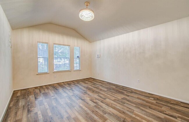 Building Photo - 2650 Daryns Landing Dr