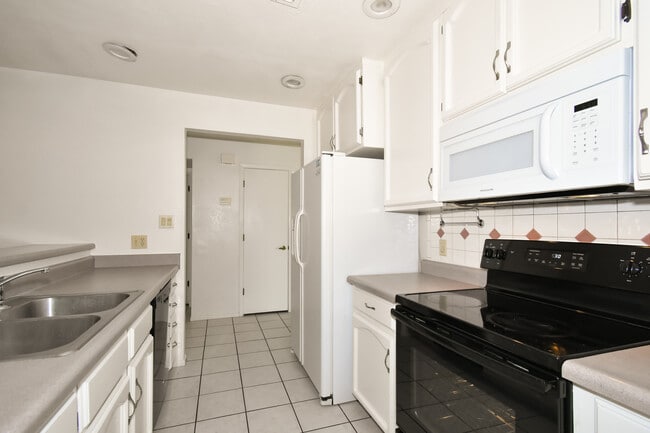 Building Photo - 3477 E Cuadrilla Ln