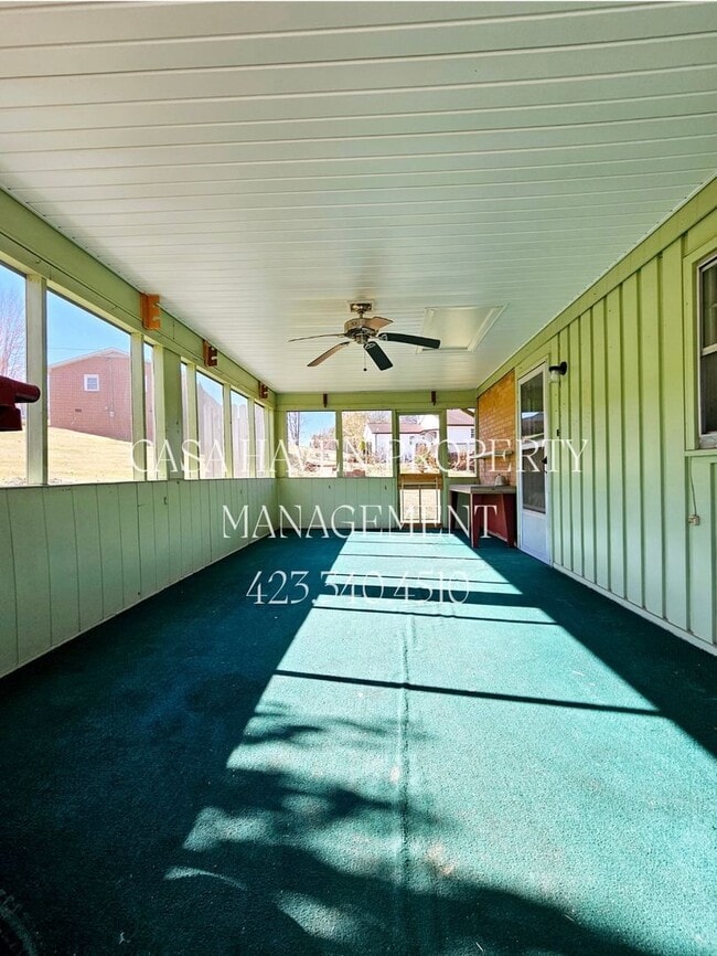 Building Photo - Coming Soon! 4 Bed | 1.5 Bath Home in Prim...