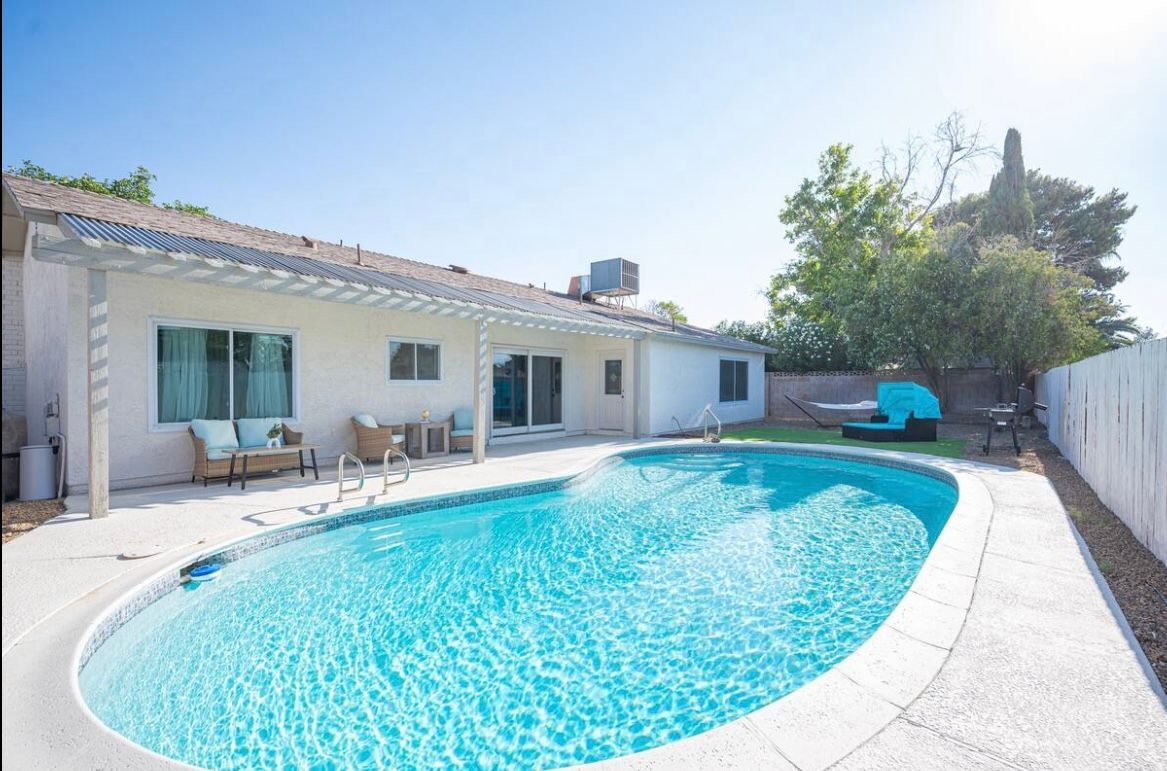 Building Photo - 6160 W Katella Ave