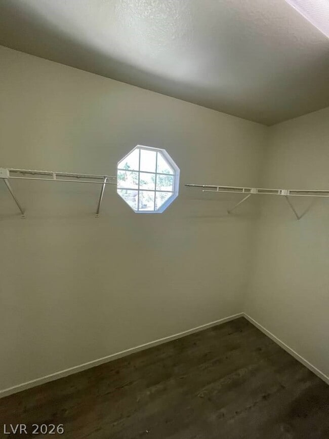 Building Photo - 8829 Cornwall Glen Ave