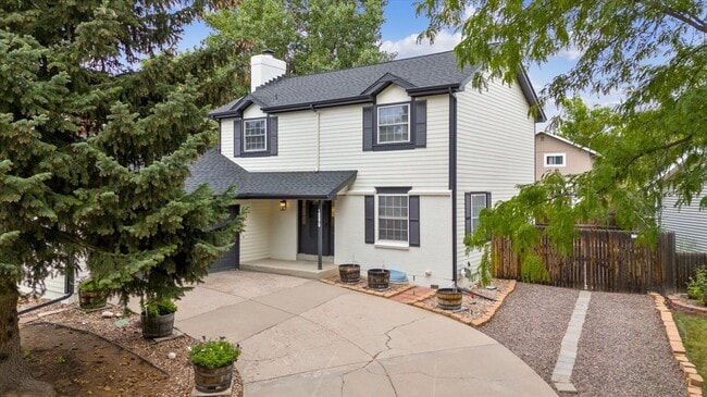 Building Photo - Bright, Modern Home on a Spacious Lot in a...