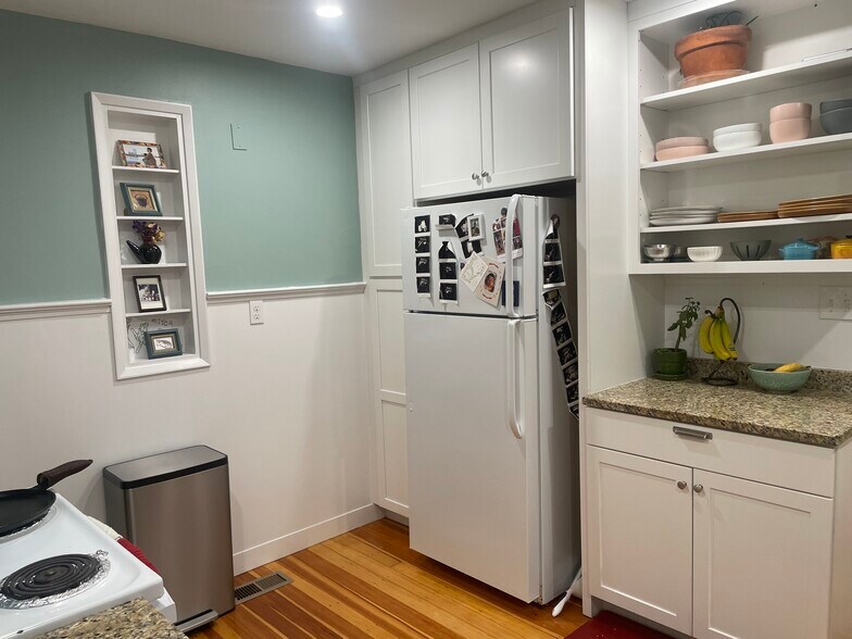 Kitchen - 16 Appleton Place