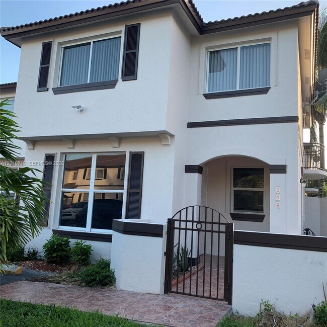 Building Photo - 8625 SW 152nd Ave
