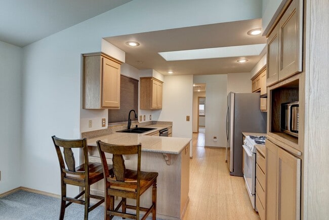 Building Photo - 3 Bedroom 2 Bathroom Home Near Fort Nugent Park!