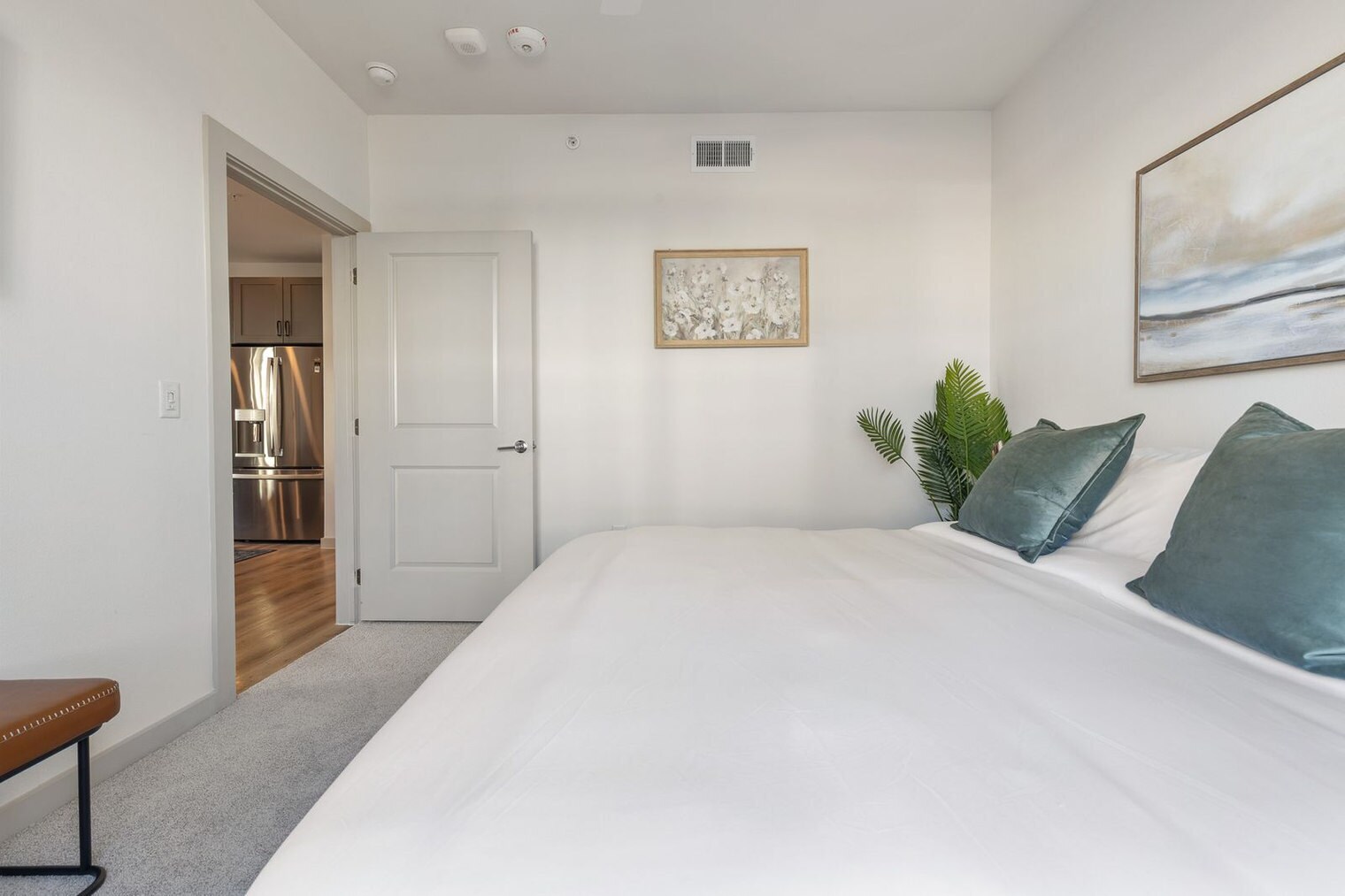 Building Photo - 1301 Leah Ave