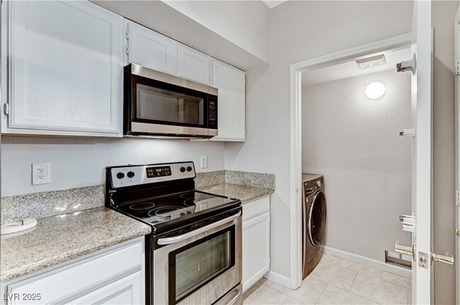 Building Photo - 6650 W Warm Springs Rd