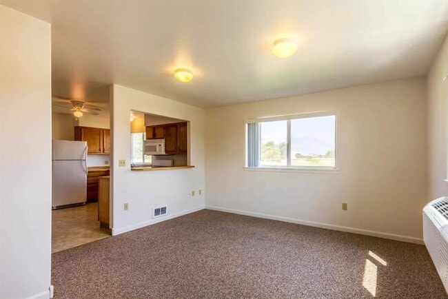 Building Photo - 10700 Emily Dr