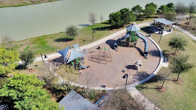 Building Photo - 30327 Tall Fescue Dr