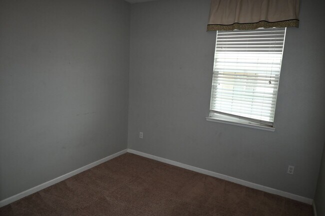 Building Photo - 7515 Sheldon Rd