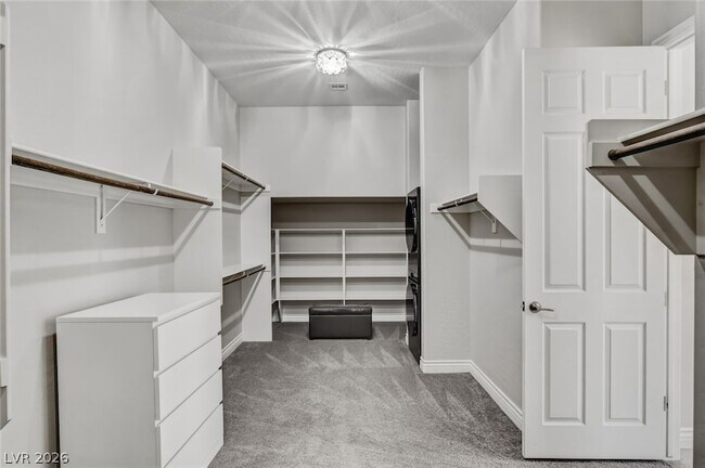 Building Photo - 11 Grand Masters Dr