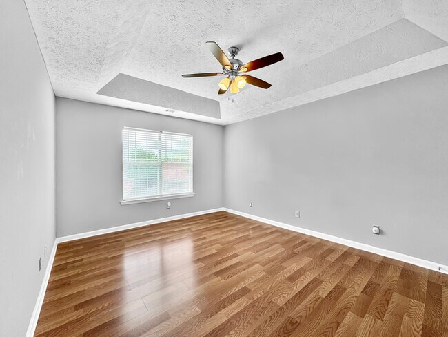 Building Photo - Charming 3-bed, 2-bath home located in the...