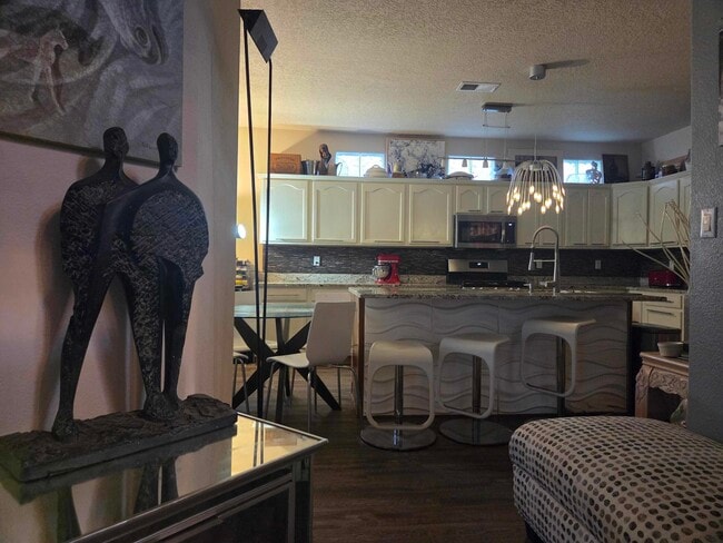 Building Photo - 939 Tambora St NW