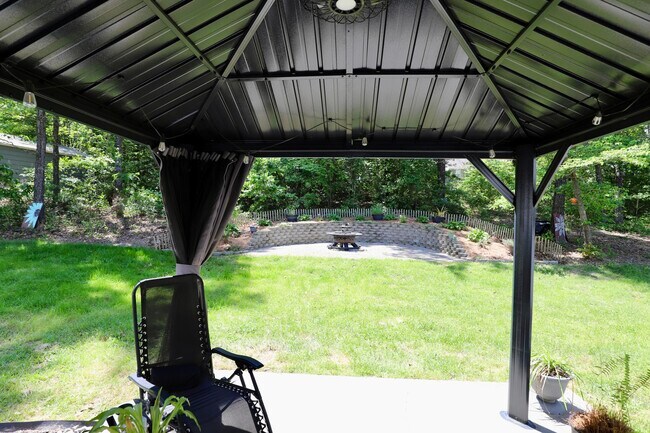 Building Photo - 71 Carina Ln